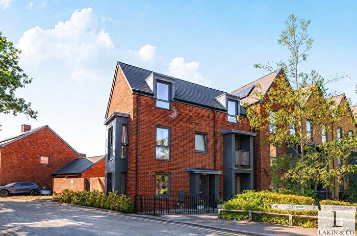 4 Bedroom Detached House For Sale In Churchill Road, Uxbridge, UB10