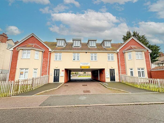 1 Bedroom Flat For Sale In Victory House, Victory Road, Clacton-On-Sea, CO15