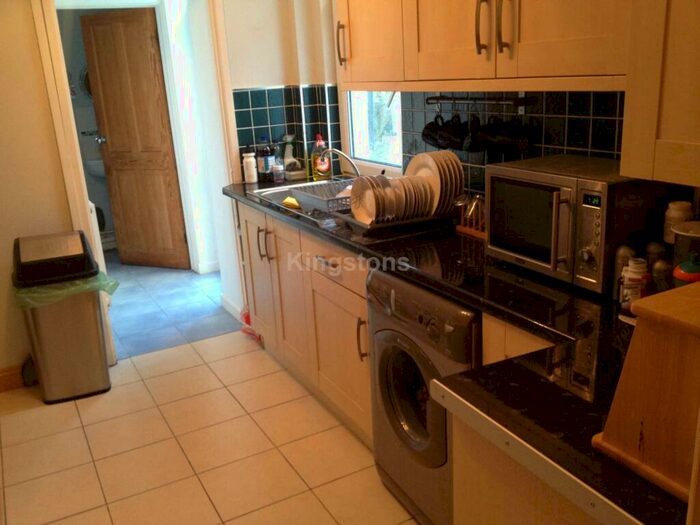 4 Bedroom Terraced House To Rent In Inverness Place, Roath, Cardiff, CF24