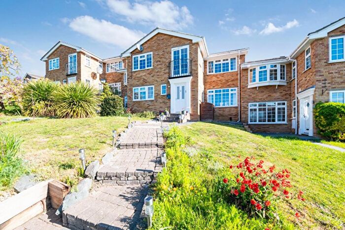 3 Bedroom Terraced House For Sale In Leas Close, Chessington, KT9