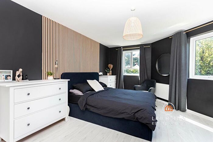2 Bedroom Apartment For Sale In Surrey Road, Bournemouth, BH4