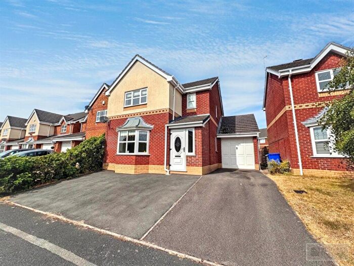 3 Bedroom Detached House For Sale In Rowmoor Way, Norton Heights, ST6