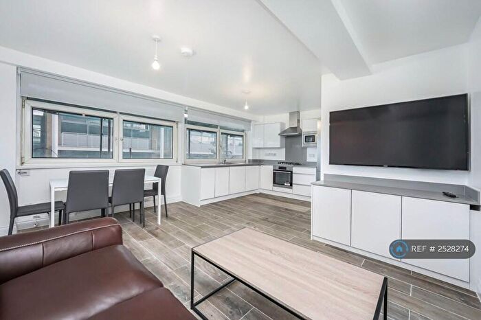 4 Bedroom Maisonette To Rent In Portman Place, London, E2