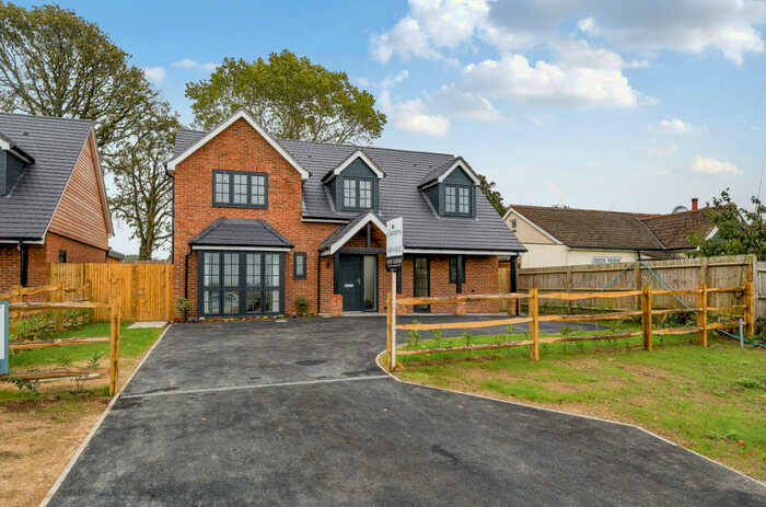4 Bedroom Detached House For Sale In Wickham Road, Fareham, Hampshire, PO17