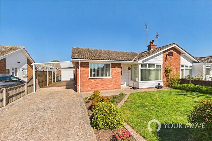 3 Bedroom Bungalow For Sale In Worell Drive, Worlingham, Beccles, Suffolk, NR34