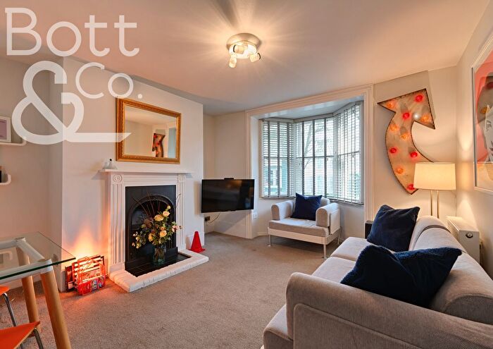 1 Bedroom Flat For Sale In Egremont Place, Brighton, BN2