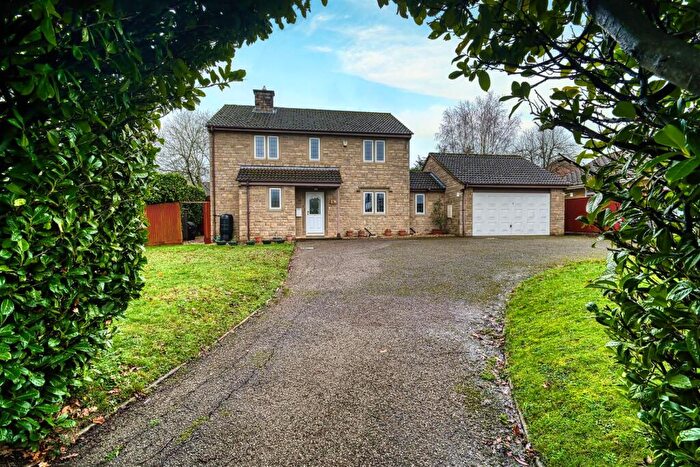 4 Bedroom Detached House For Sale In Wyke Road, Gillingham, SP8