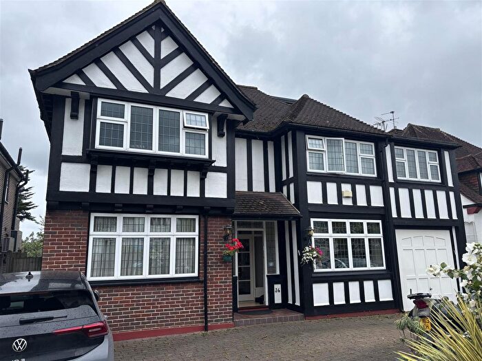 7 Bedroom Detached House For Sale In Penshurst Gardens, Edgware, HA8