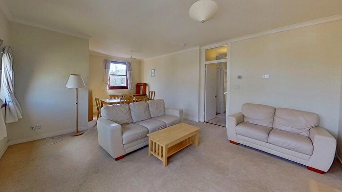 2 Bedroom Flat To Rent In Cobden Road, Edinburgh, EH9