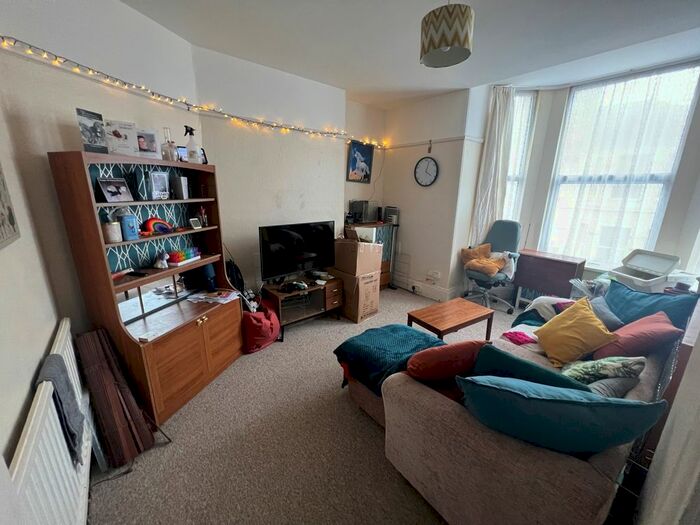 1 Bedroom Flat To Rent In Flat, Prince Maurice Road, Plymouth, PL4