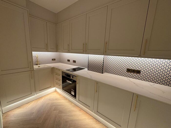 Studio To Rent In Davigdor Road, BN3