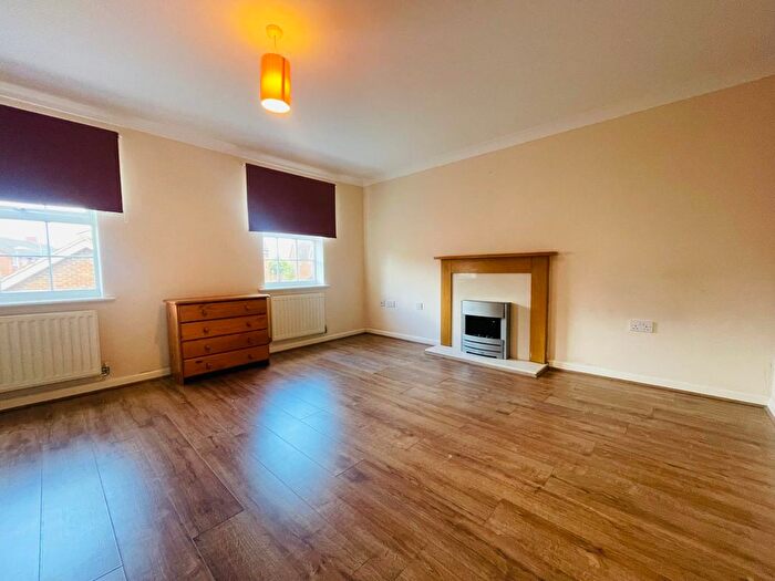 4 Bedroom Terraced House To Rent In Errington Close, Hatfield, AL10