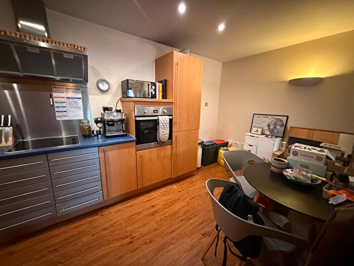 2 Bedroom Flat To Rent In Browning Street, Edgbaston, Birmingham, B16