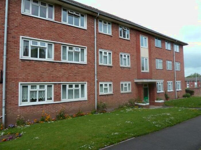 3 Bedroom Property To Rent In Warstones Gardens, Wolverhampton WV4