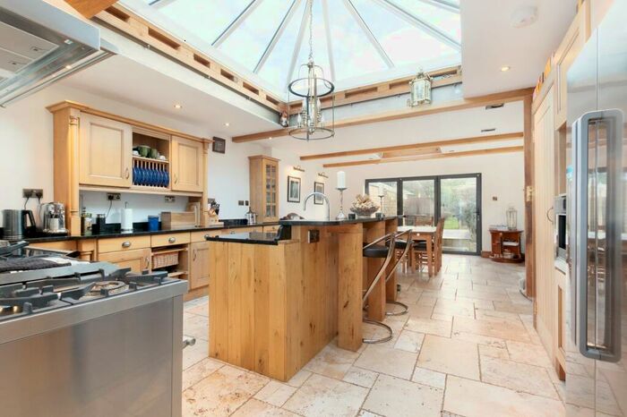 4 Bedroom Detached Bungalow For Sale In Edmund Court, Pucklechurch, BS16