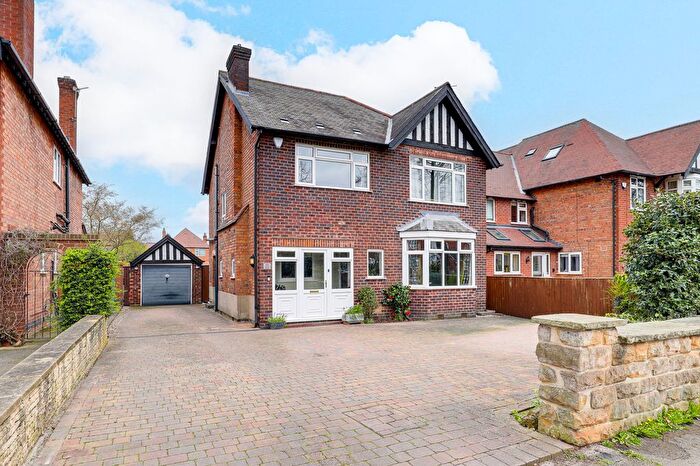4 Bedroom Detached House For Sale In Davies Road, West Bridgford, NG2