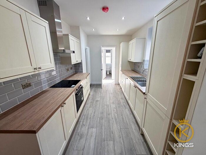 3 Bedroom Terraced House To Rent In Alverstone Road, PO4