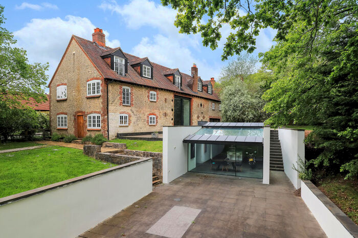 5 Bedroom Detached House To Rent In Hawkley, Liss, Hampshre, GU33