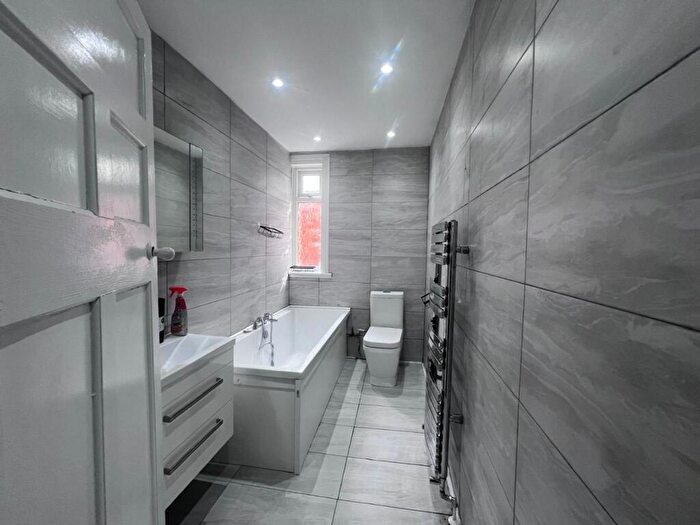 3 Bedroom Semi-Detached House To Rent In Ladykirk Road, Benwell, NE4
