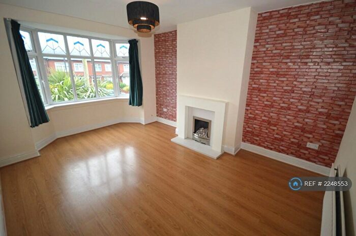 2 Bedroom Flat To Rent In Mitford Gardens, Wideopen, Newcastle Upon Tyne, NE13
