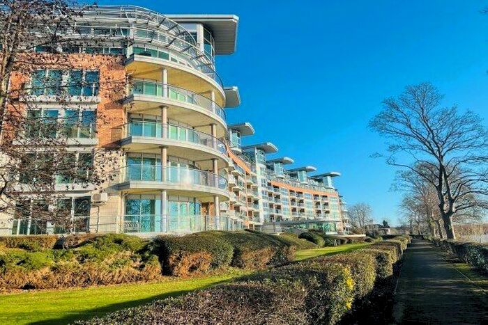 1 Bedroom Flat To Rent In River Crescent, Nottingham, NG2