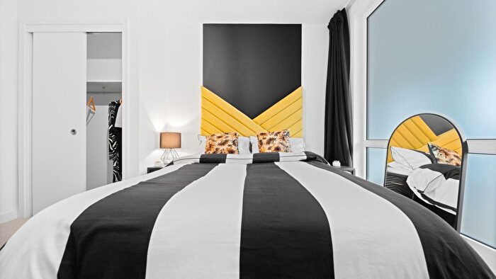 2 Bedroom Flat For Sale In Herald Street, London, E2