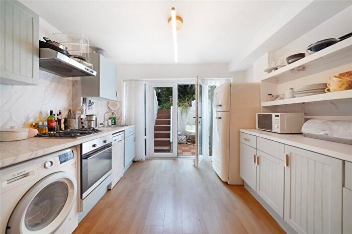 2 Bedroom Flat For Sale In West End Lane, West Hampstead, NW6