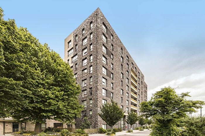 1 Bedroom Flat For Sale In Stanley Road, Acton, W3