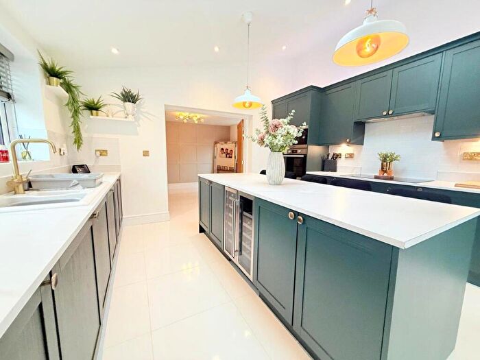 3 Bedroom Detached House For Sale In Greyfriars, Wybers Wood, Grimsby, DN37