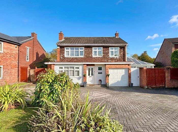 3 Bedroom Detached House For Sale In Mere Pool Road, Four Oaks, Sutton Coldfield, B75