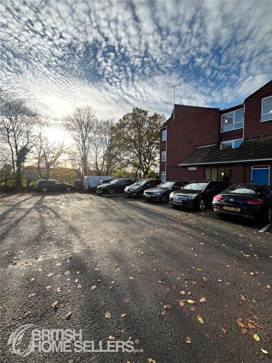 1 Bedroom Flat For Sale In Hanger View Way, London, W3