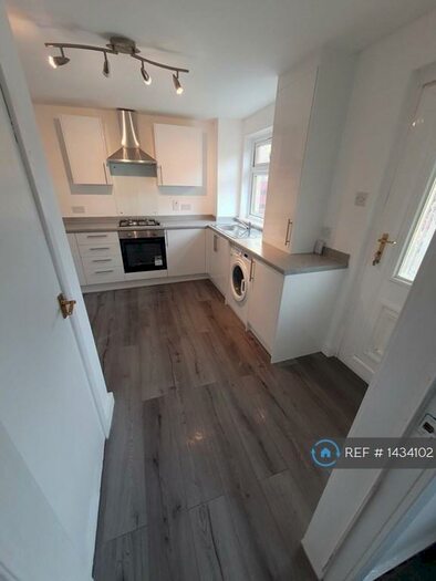 3 Bedroom Terraced House To Rent In Ontario Park, East Kilbride, Glasgow, G75