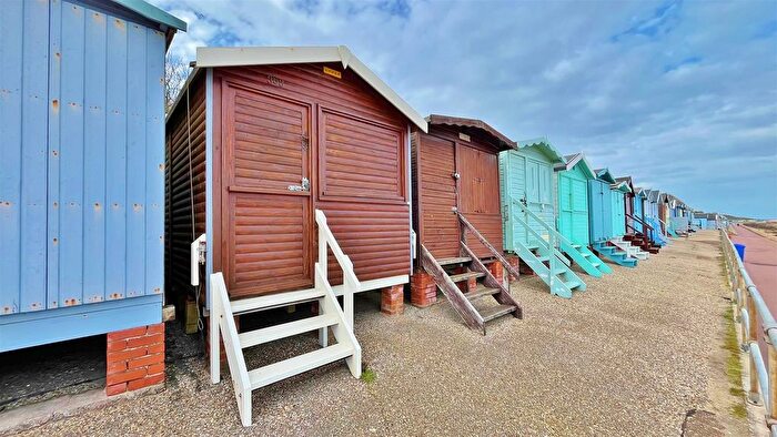 Chalet For Sale In High Wall, Frinton-On-Sea, Essex, CO13