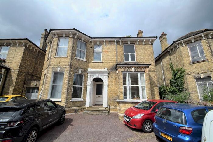 2 Bedroom Flat To Rent In Anerley Park, London, SE20