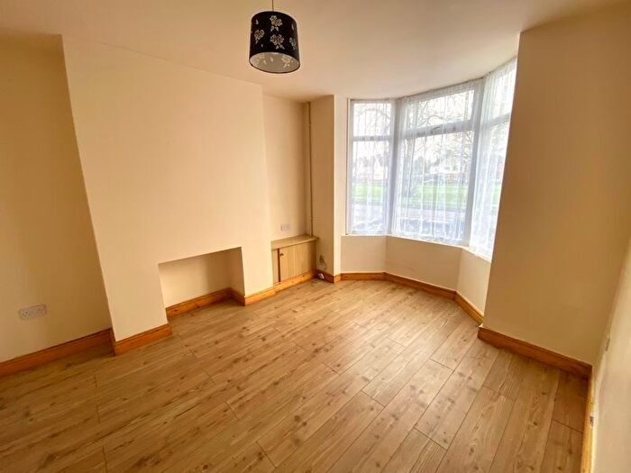 3 Bedroom Terraced House For Sale In Corporation Street, Nuneaton, CV11