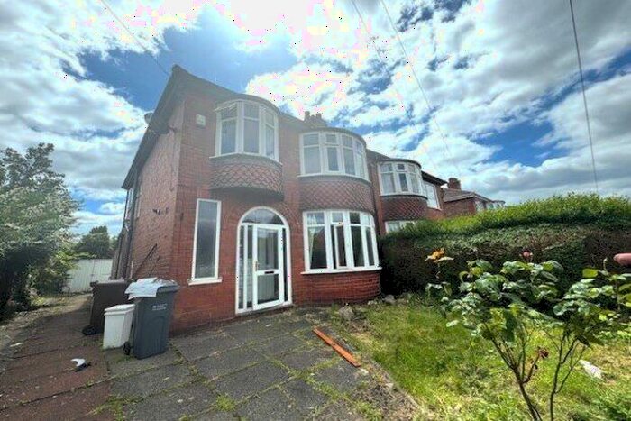 4 Bedroom Property To Rent In White Moss Avenue, Manchester, M21