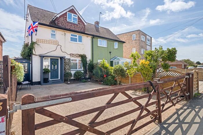 4 Bedroom Semi-Detached House For Sale In Orchard Way, Bognor Regis, PO22