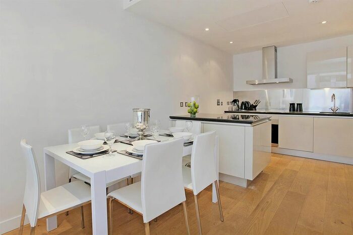 2 Bedroom Flat To Rent In Hepworth Court, Grosvenor Waterside, Gatliff Road, London, SW1W