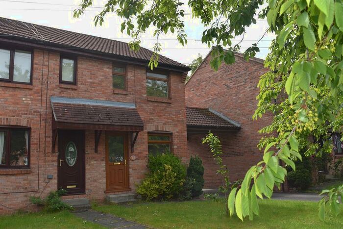 2 Bedroom Town House To Rent In Lickley Street, Ripon, HG4