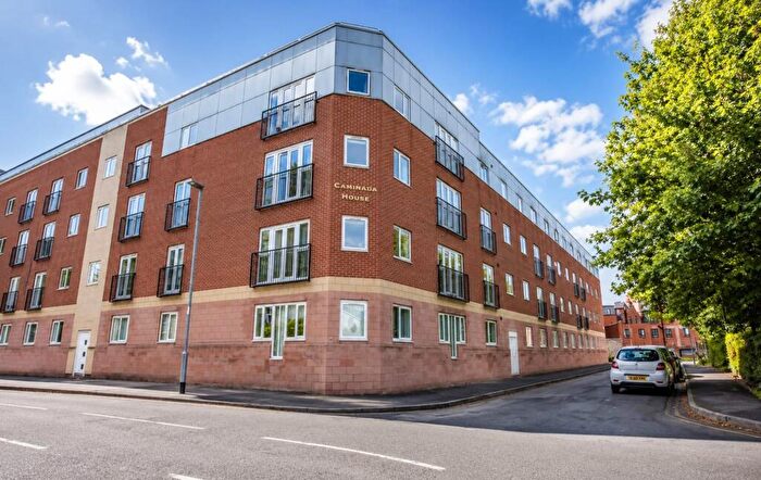 2 Bedroom Flat For Sale In St. Lawrence Street, Caminada House, M15