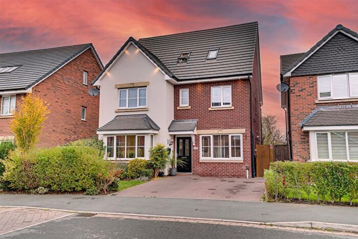 6 Bedroom Detached House For Sale In Thistle Way, Congleton, CW12