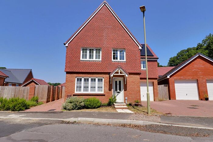 4 Bedroom Detached House For Sale In Hudson Gardens, Waterlooville, PO8