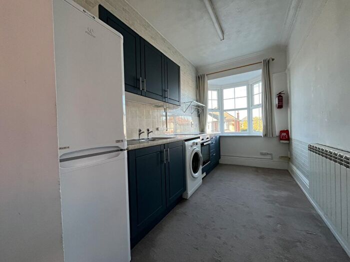 1 Bedroom Flat To Rent In Hayes Avenue, Bournemouth, BH7