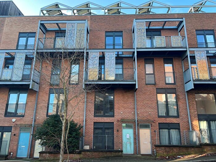 4 Bedroom Terraced House For Sale In Columbia Place, Campbell Park, Milton Keynes, MK9