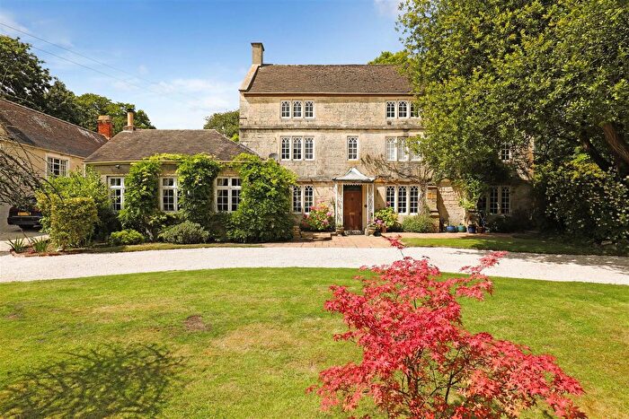 6 Bedroom Detached House For Sale In Pitchcombe, Stroud, GL6