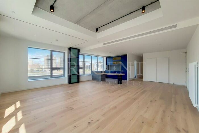 2 Bedroom Apartment To Rent In Douglass Tower, Goodluck Hope Walk, E14