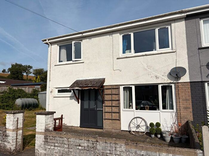 3 Bedroom Semi-Detached House For Sale In Llanwnnen, Lampeter, SA48
