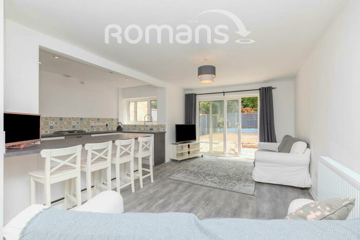 4 Bedroom Semi-Detached House To Rent In New Buildings, Fishponds, BS16