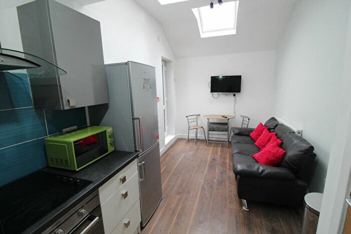 2 Bedroom Apartment To Rent In Hawkins Street, Flat, Preston, Lancashire, PR1