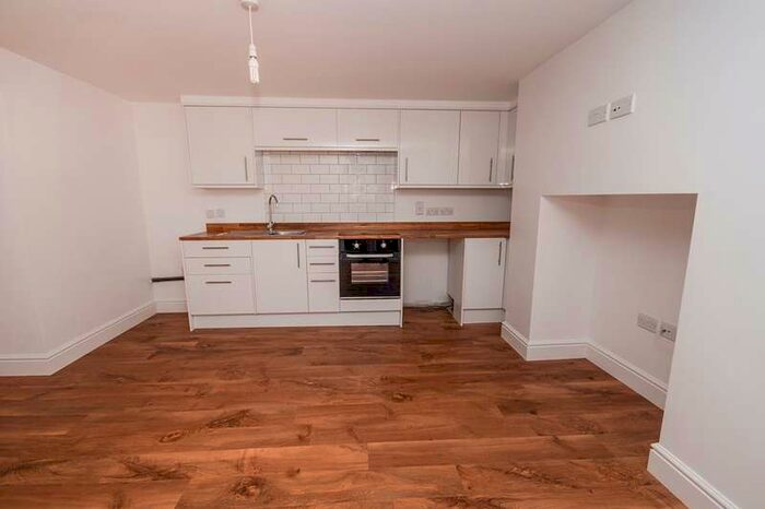 1 Bedroom Apartment To Rent In York Road, Walmer, Deal, Kent, CT14